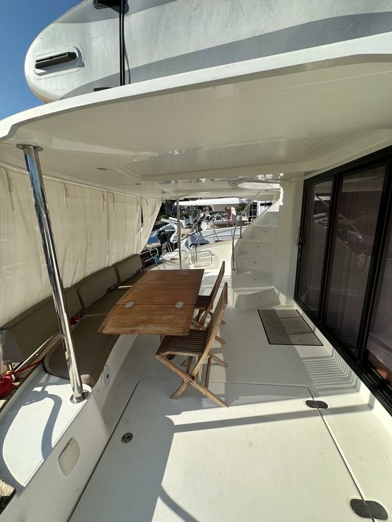 Cumberland 47 LC | Beluga