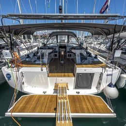 Bavaria C46 | Naos