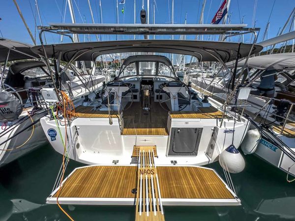 Bavaria C46 | Naos