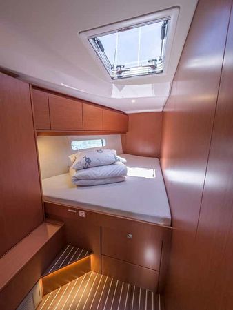 Bavaria C46 | Naos