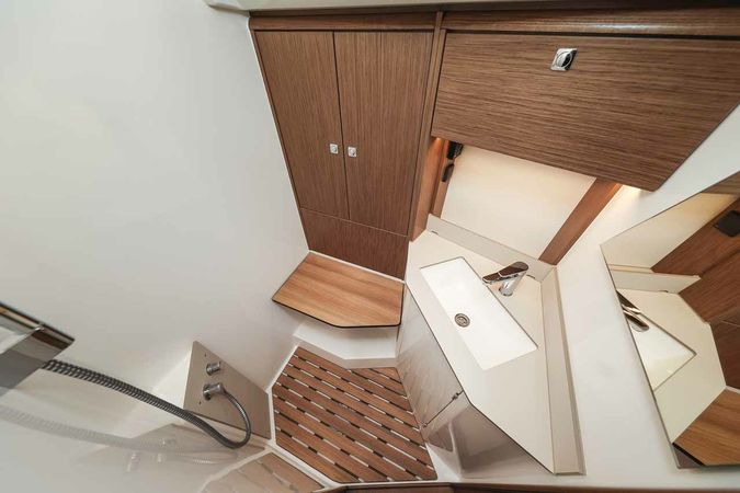 Bavaria C46 | Aquila