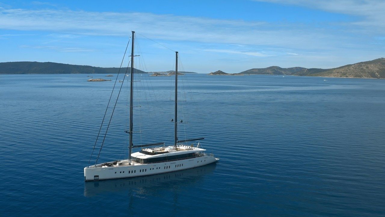 Custom Built 149 | Adri