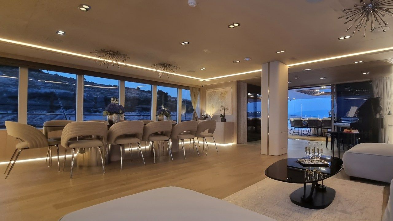 Custom Built 149 | Adri