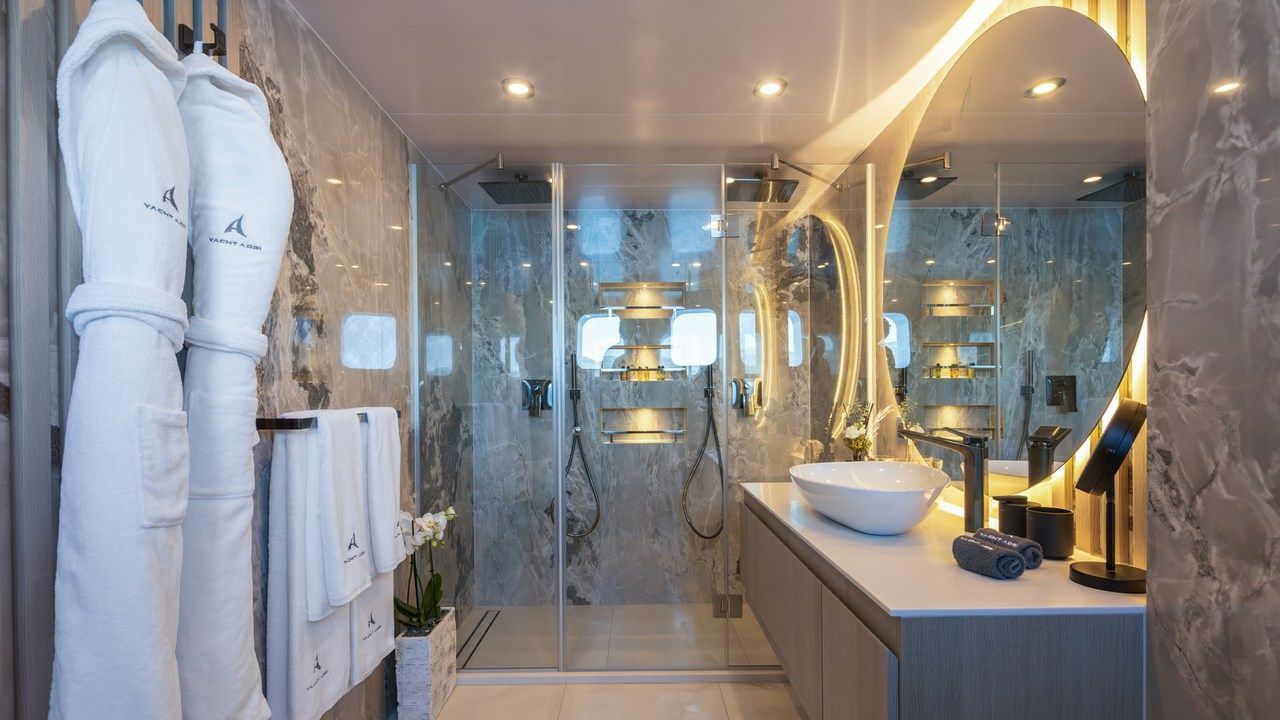 Custom Built 149 | Adri