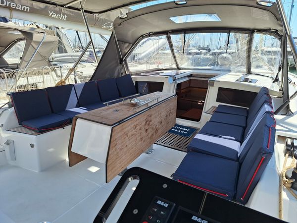 Dufour 530 | The Third Man