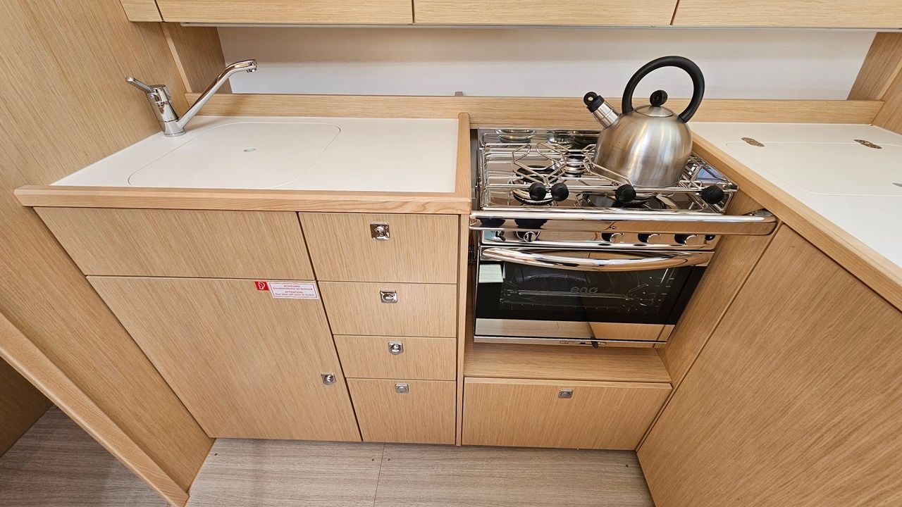 Bavaria C38 | Euphoria