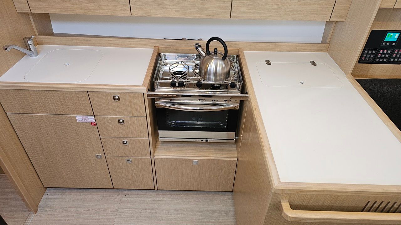 Bavaria C38 | Euphoria