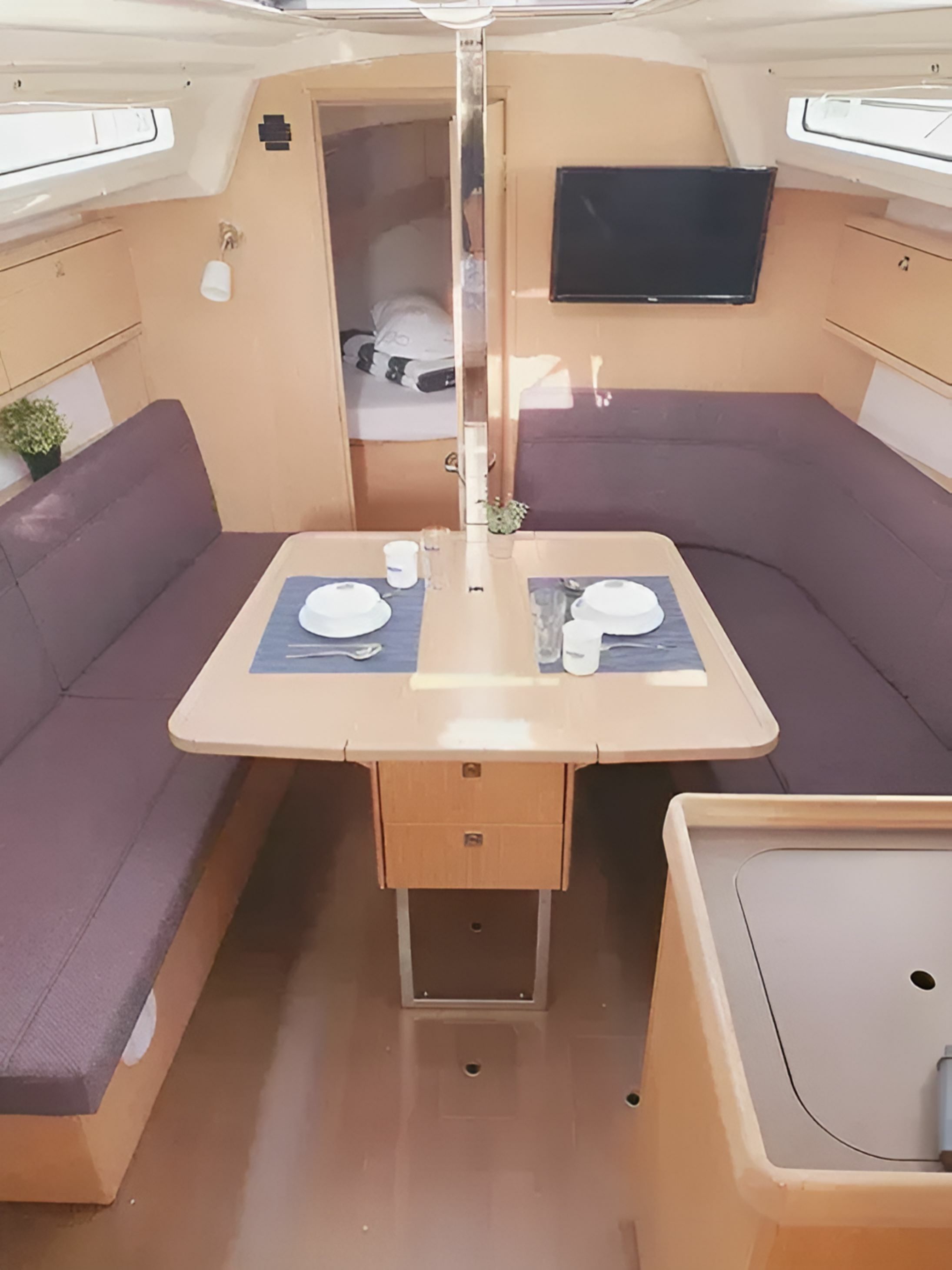 Bavaria Cruiser 34 | Alasia