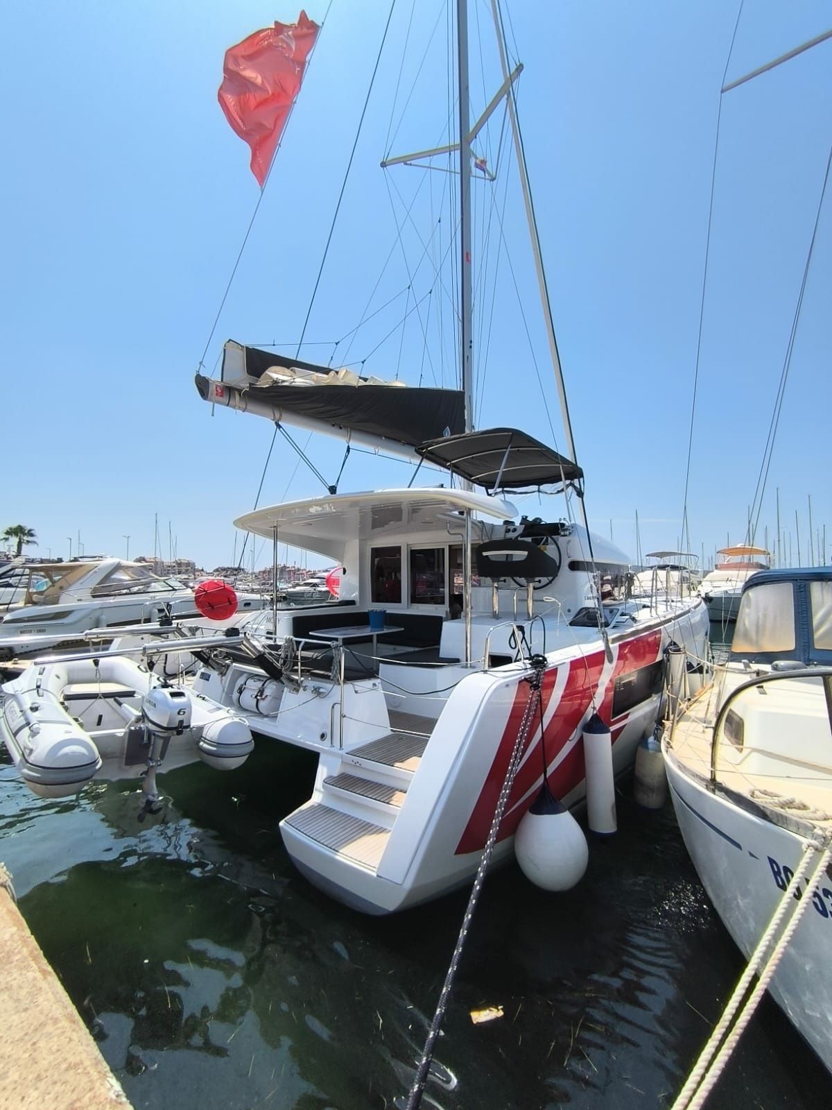 Lagoon 40 | Moxy