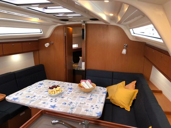 Bavaria Cruiser 37 | Lana 3