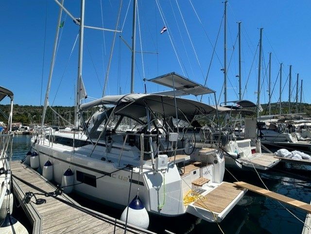 Bavaria C42 | Moana