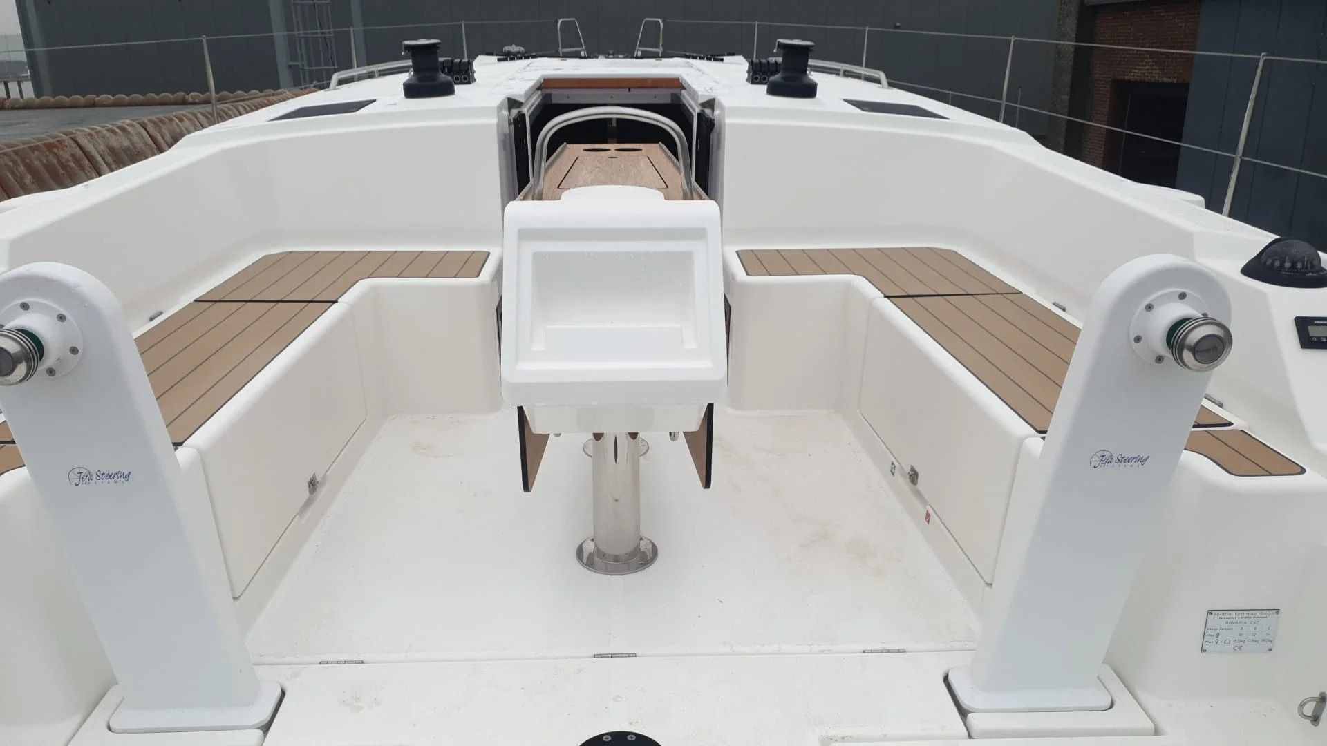 Bavaria C42 | Blue Eyes