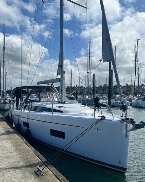 Bavaria C42 | Blue Eyes