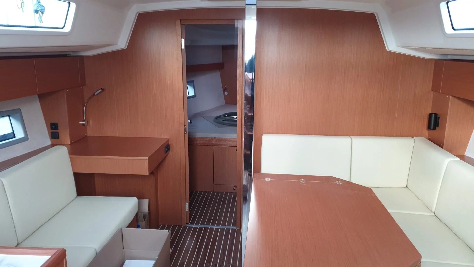 Bavaria C42 | Blue Eyes