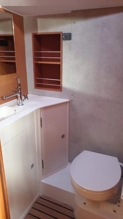 Bavaria C42 | Blue Eyes