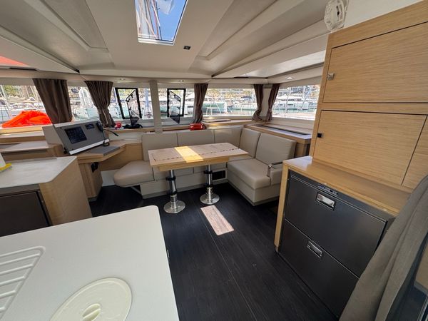 Fountaine Pajot Astrea 42 | Rosual Mar