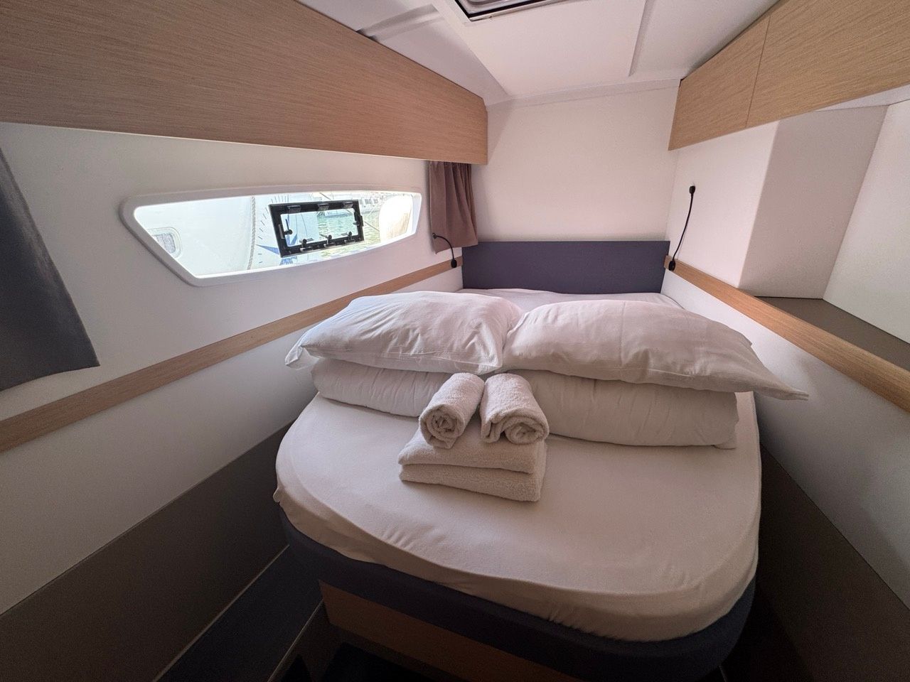 Fountaine Pajot Astrea 42 | Rosual Mar