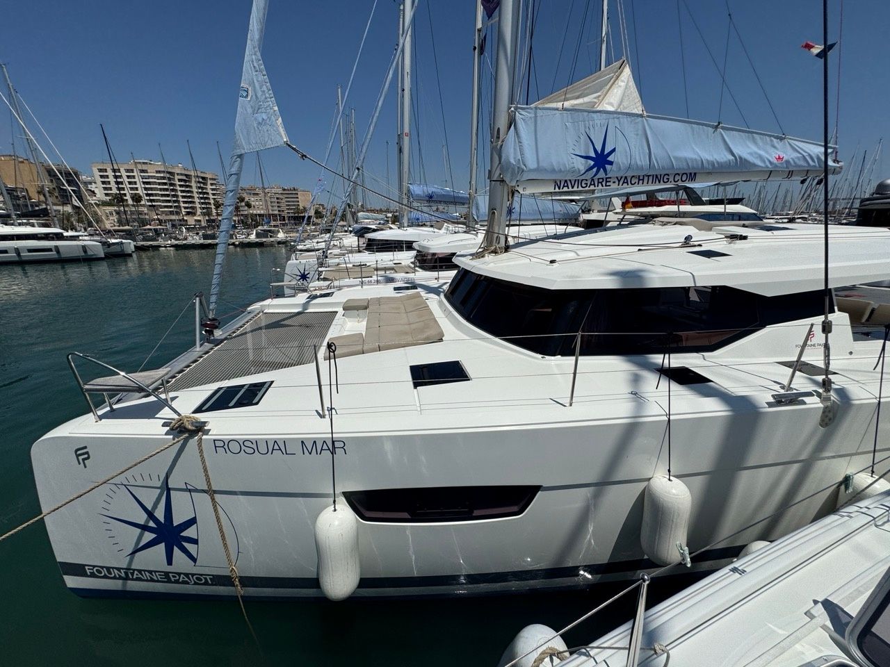 Fountaine Pajot Astrea 42 | Rosual Mar