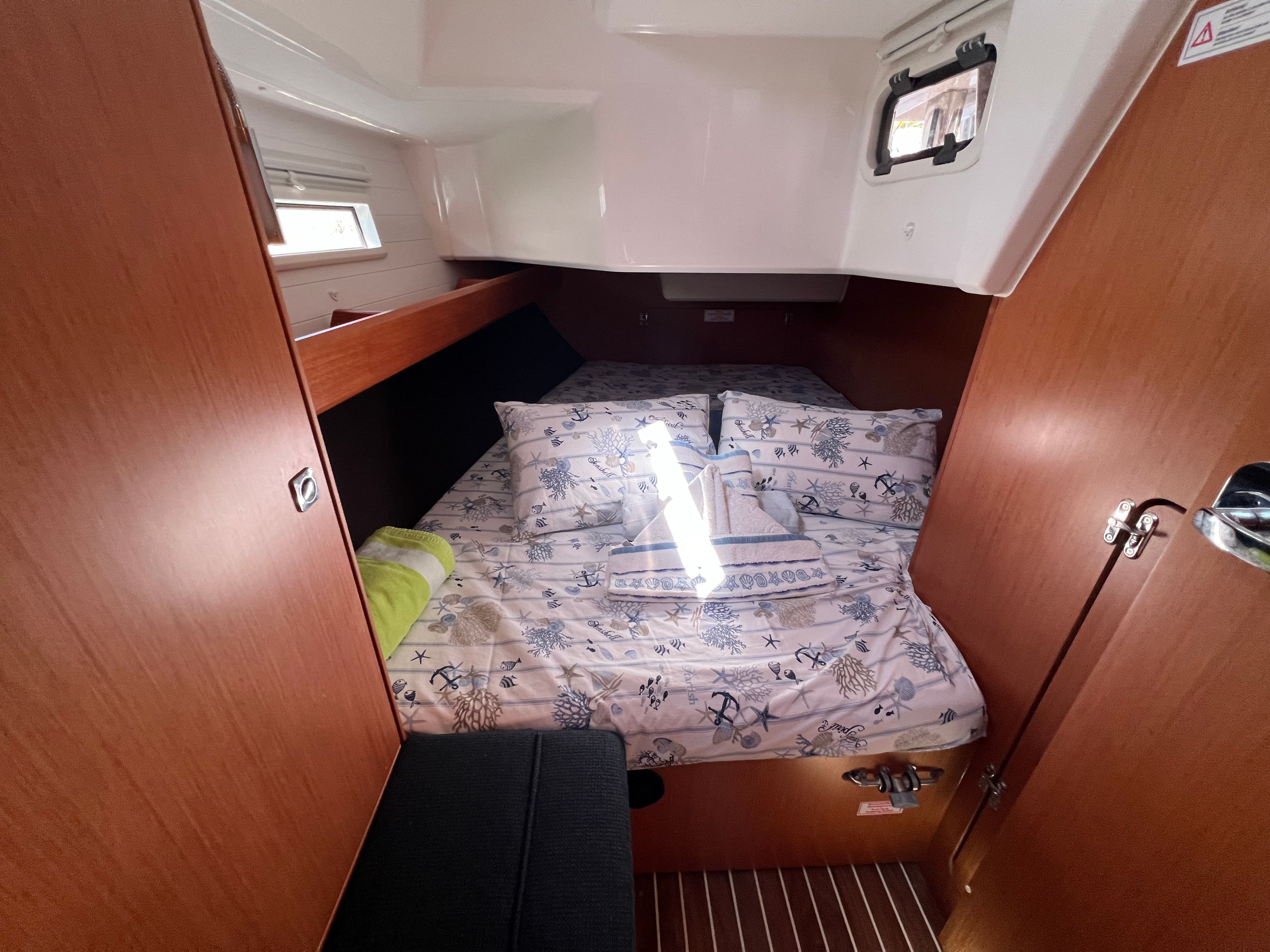 Bavaria Cruiser 37 | Mia