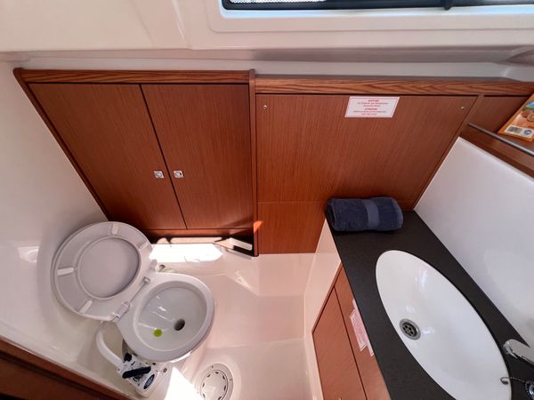 Bavaria Cruiser 37 | Mia