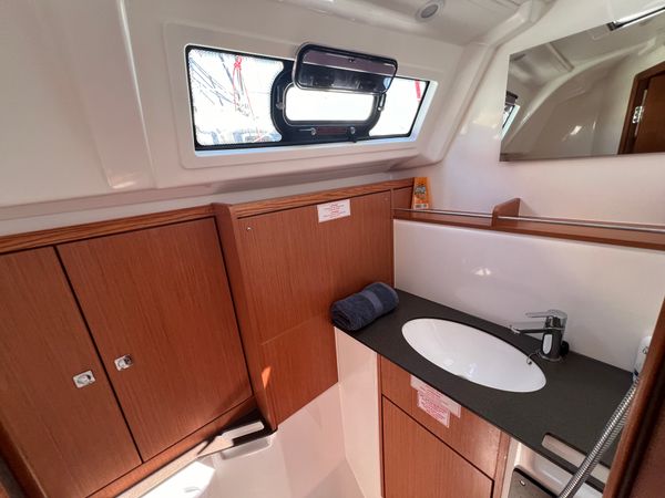 Bavaria Cruiser 37 | Mia