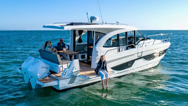 Beneteau Antares 11 | Falcon