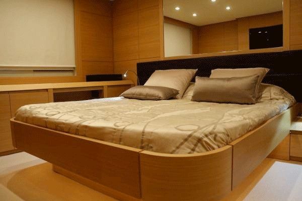 Pershing 64 | Septimvs