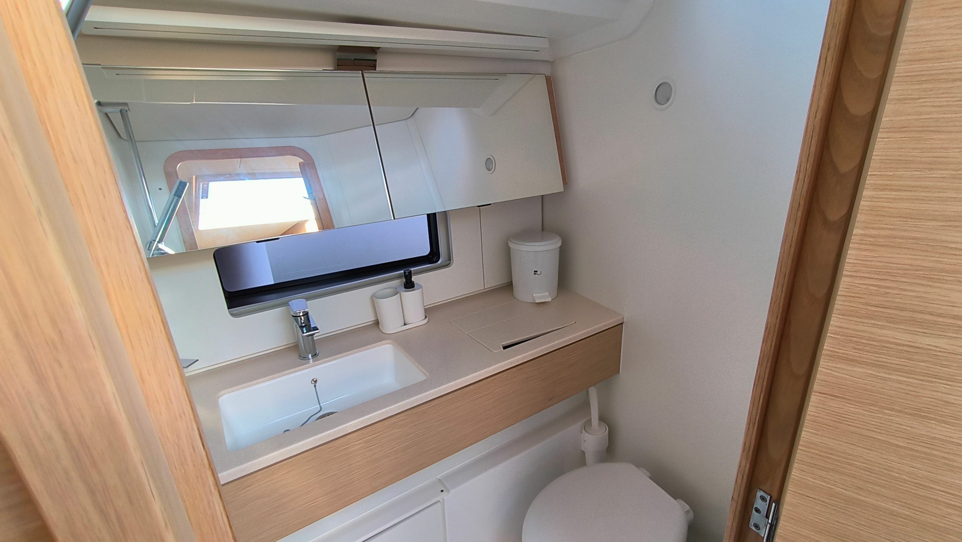 Dufour 44 | Miram