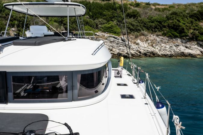 Lagoon 51 | Unconditional Love
