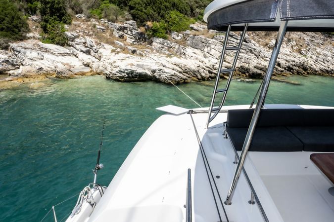 Lagoon 51 | Unconditional Love
