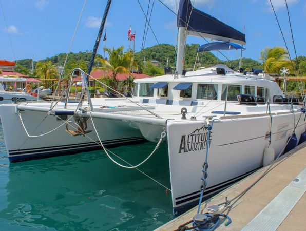 Lagoon 440 | Altitude Adjusment