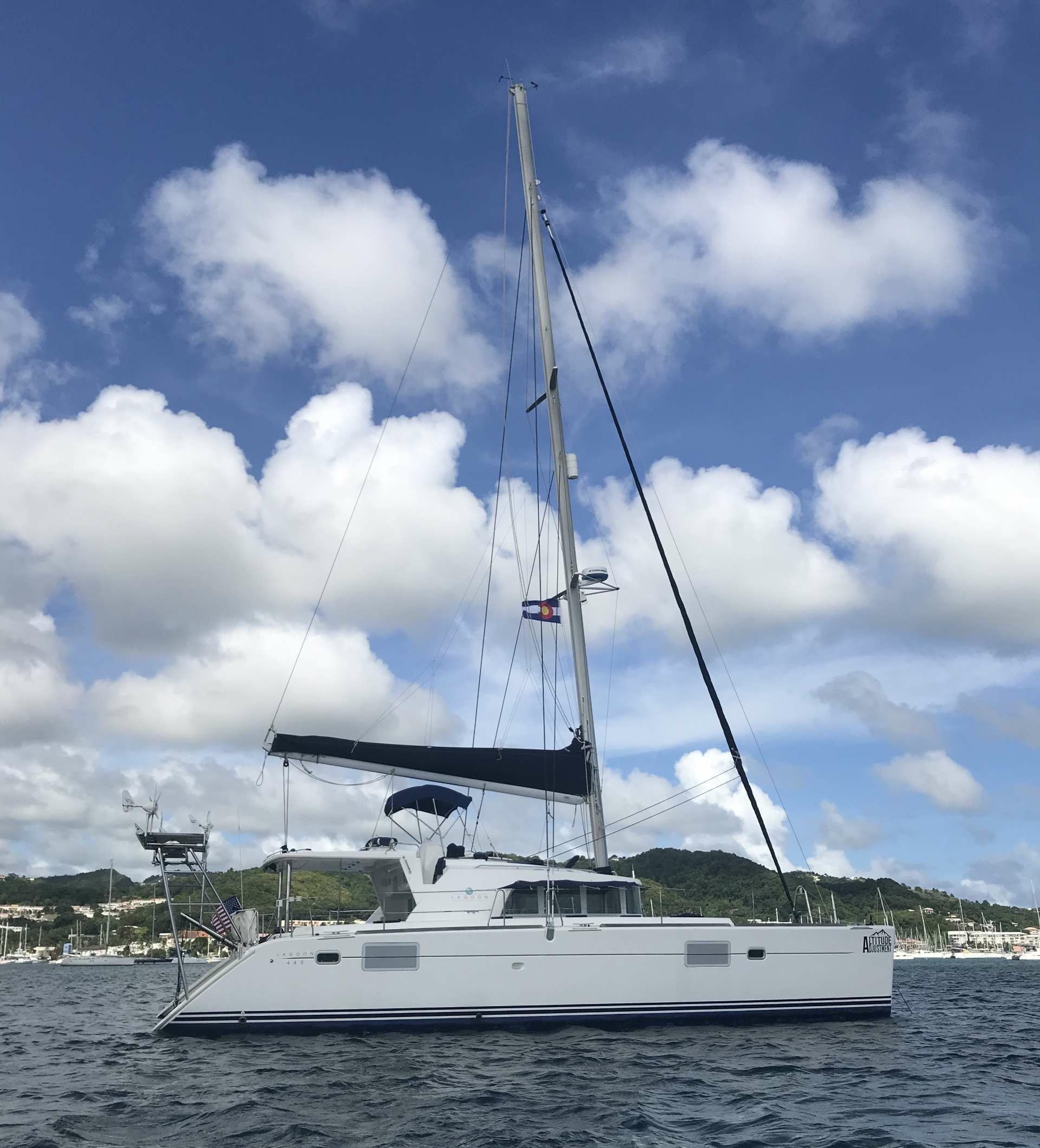 Lagoon 440 | Altitude Adjusment