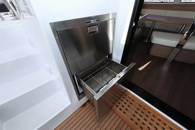 Lagoon 42 | Family Time