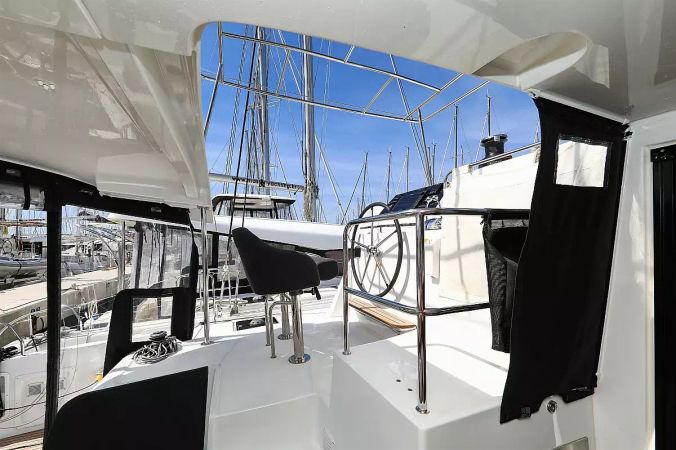 Lagoon 42 | Family Time