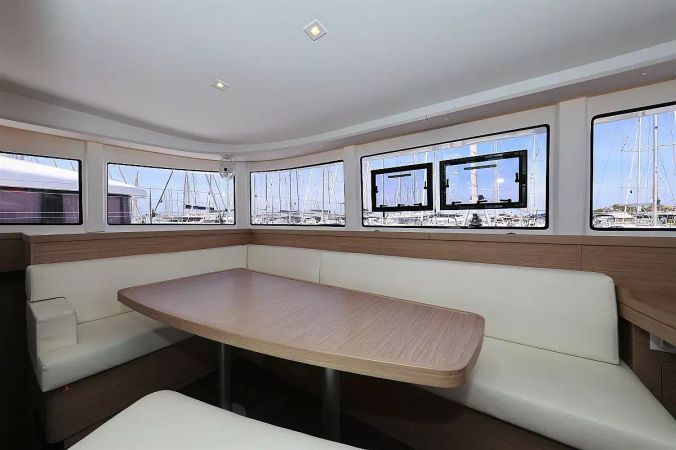 Lagoon 42 | Family Time