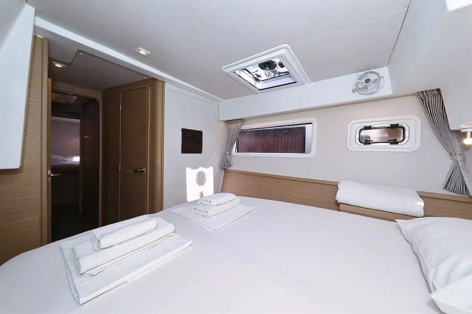 Lagoon 42 | Family Time