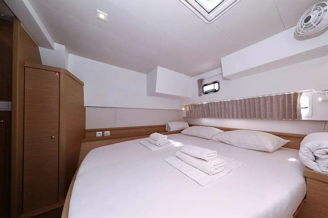 Lagoon 42 | Family Time