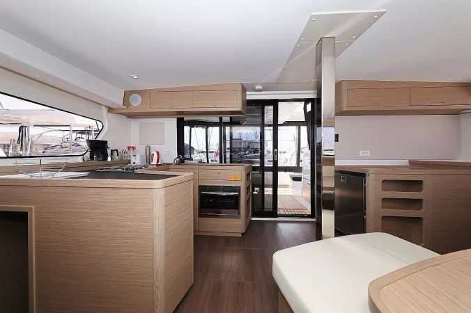 Lagoon 42 | Family Time