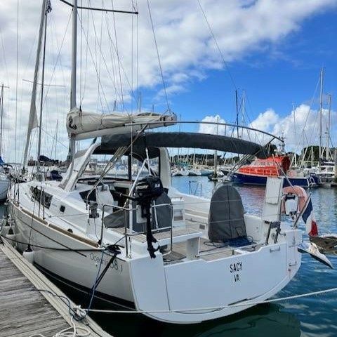 Beneteau Oceanis 38.1 | Sacy