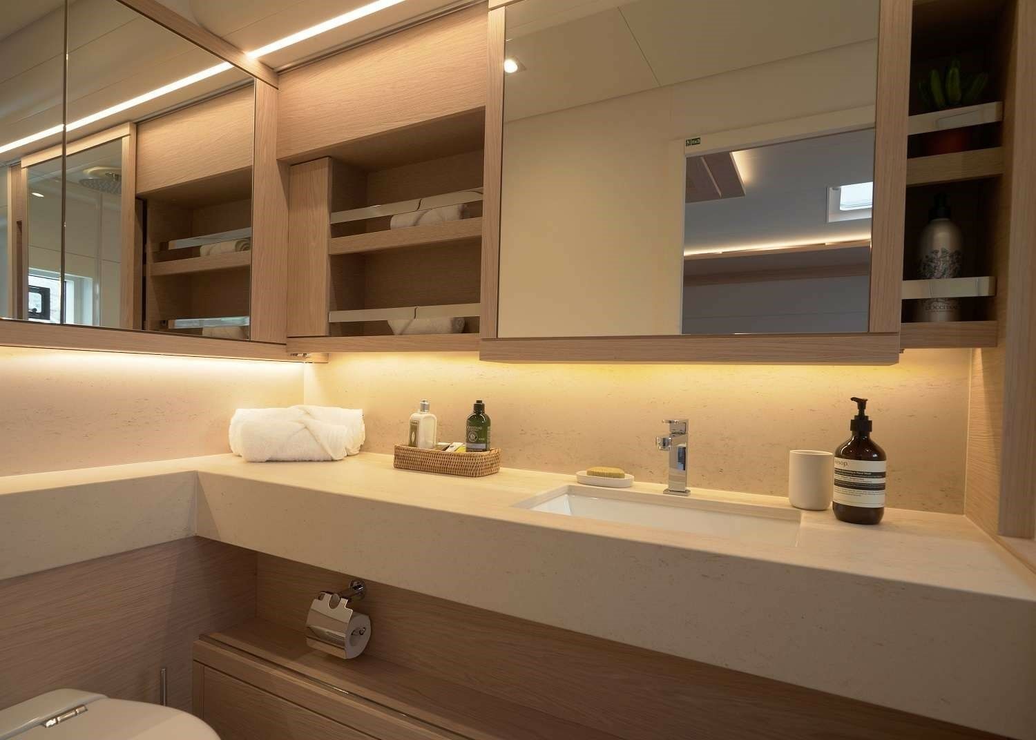 Lagoon Seventy 7 | Kajikia