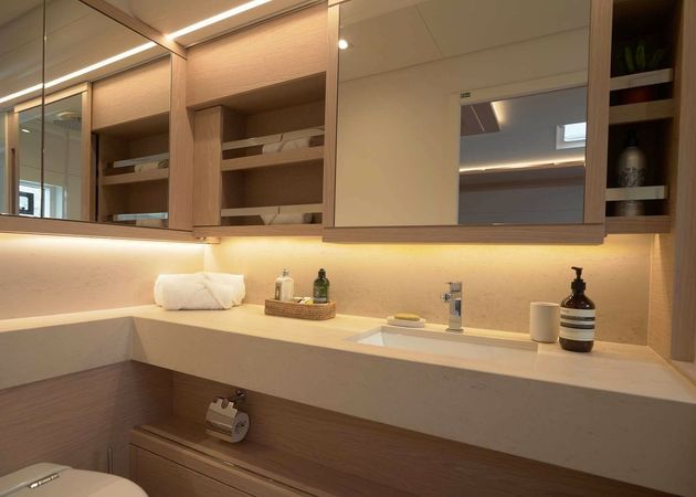 Lagoon Seventy 7 | Kajikia