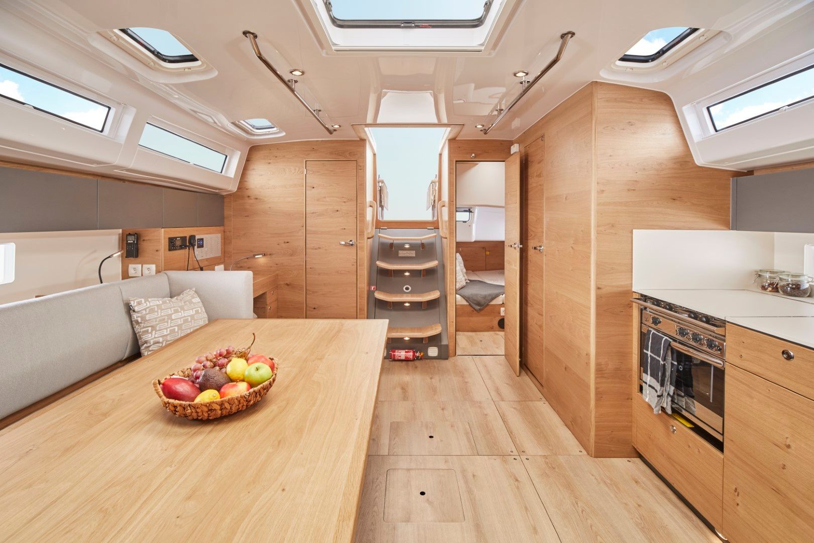 Elan Impression 43 | One for All