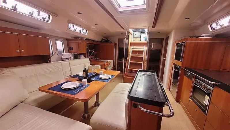 Hanse 495 | White Vertigo