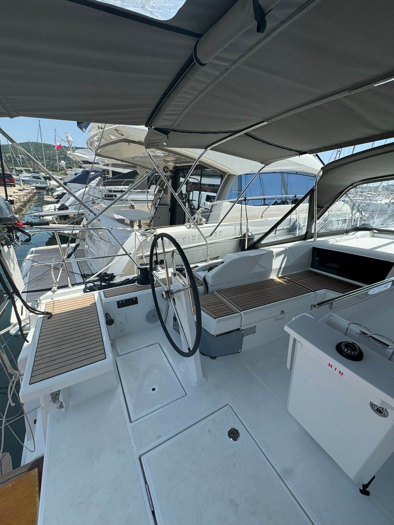 Beneteau Oceanis 46.1 | Zeppelin