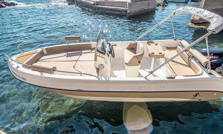 Karel Ithaca 550 | Irrina