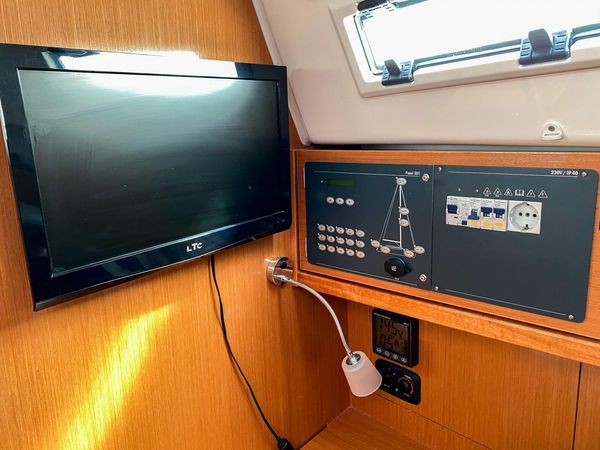 Bavaria Cruiser 32 | Kiwi