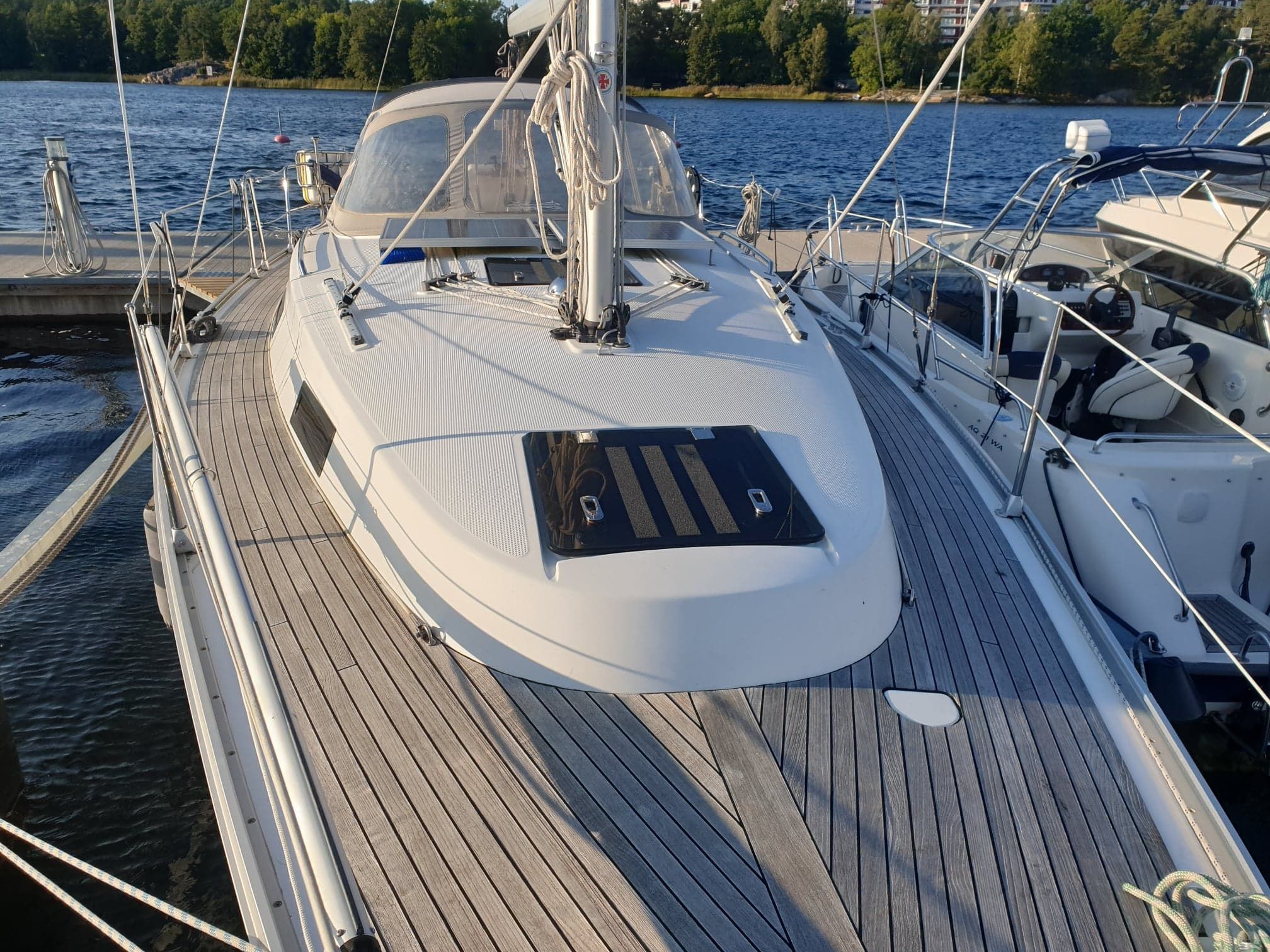 Bavaria Cruiser 32 | Aqua Viva