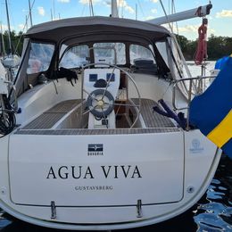 Bavaria Cruiser 32 | Aqua Viva