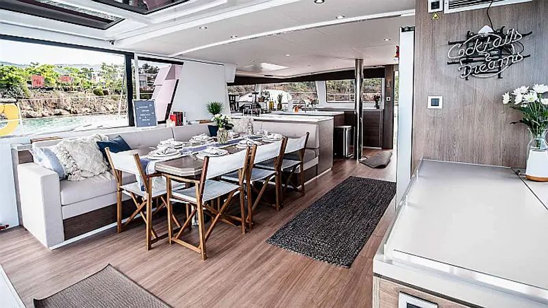 Bali 5.4 | Cocktails and Drinks