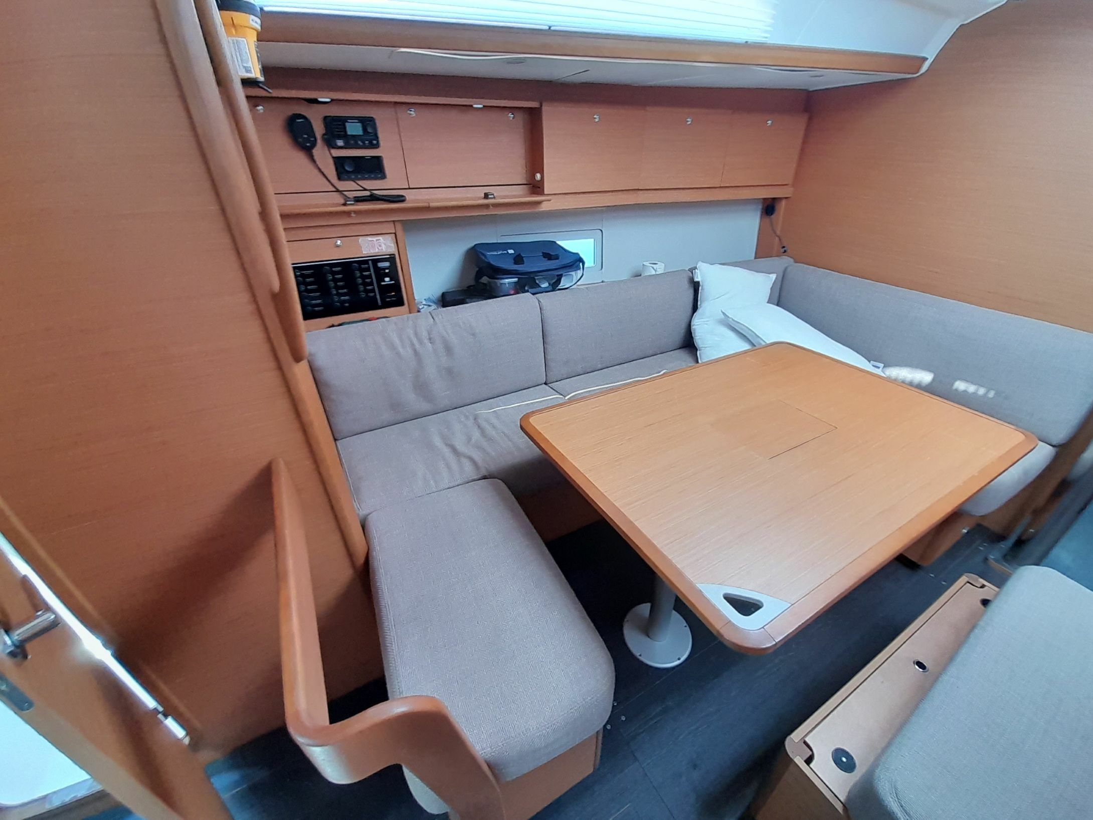 Dufour 430 | Alma Libre 10